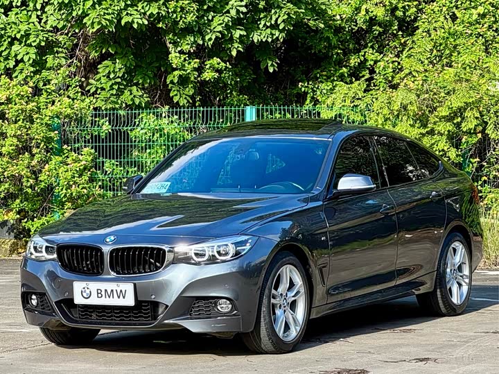 BMW 3-Series 2020 320i M — фото 1