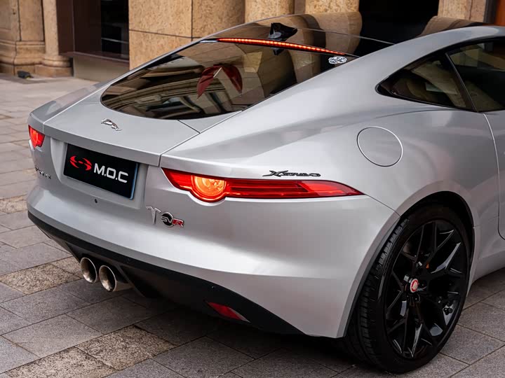 Jaguar F-TYPE 2016 3.0 SC — фото 18