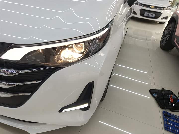 Trumpchi M6 2021 270 T DCT ( ) — фото 15