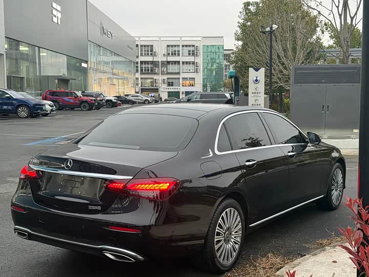 Mercedes-Benz E-Class E 300 L люкс — фото 5