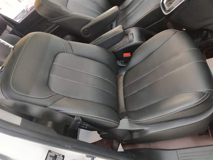 Trumpchi M6 2021 270 T DCT ( ) — фото 17