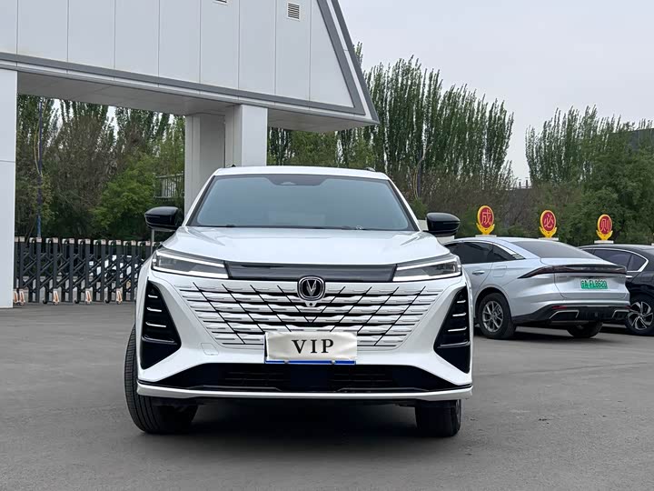 Changan CS75 PLUS 2024 1.5 T — фото 2