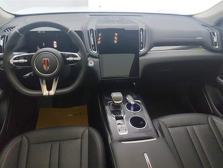 Hongqi HS3 2023 1.5 T 2 WD — фото 12