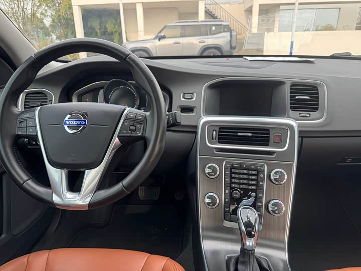 Volvo S60 2016 S 60 L T 5 — фото 17