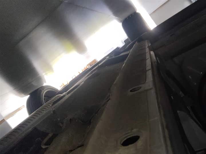 Hongqi HS5 2023 2.0 T 4 WD Pro — фото 21