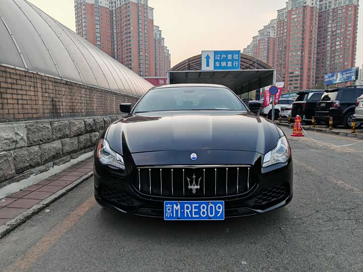 Maserati Quattroporte — фото 2