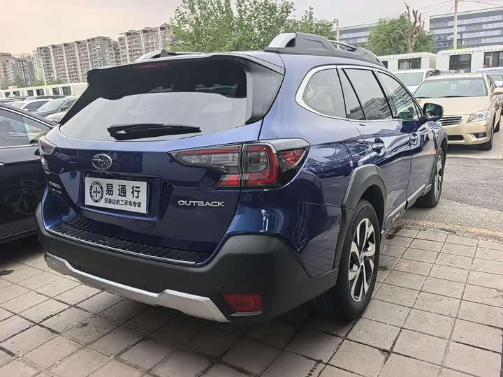 Subaru Outback — фото 17