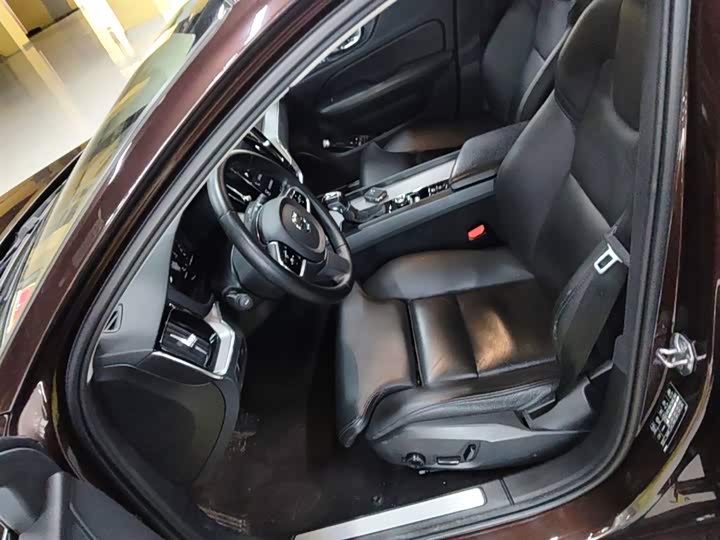 Volvo S60 2020 T 4 — фото 15
