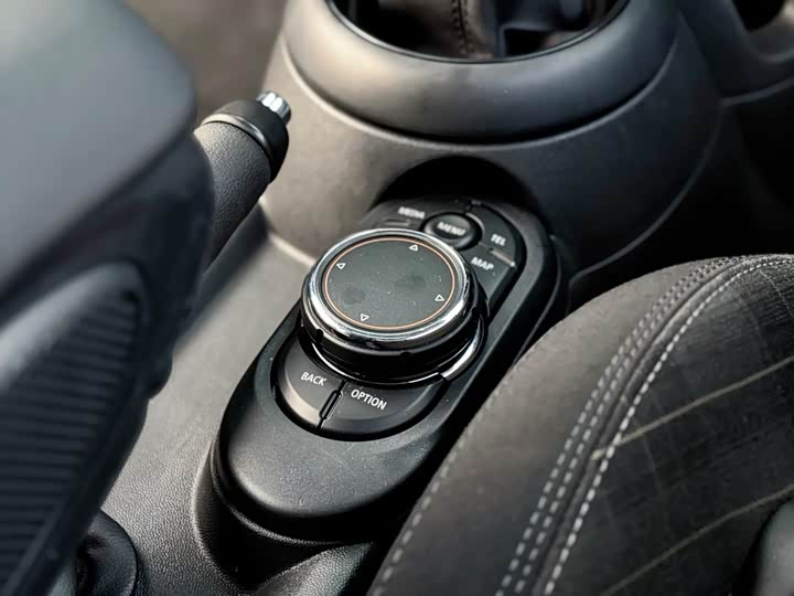 MINI Hatch — фото 15