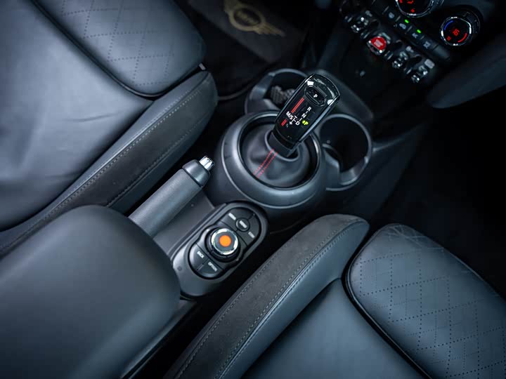 MINI Hatch — фото 14