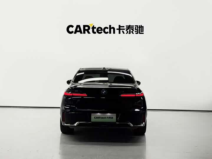 BMW i7 2023 e Drive 50 L M — фото 24