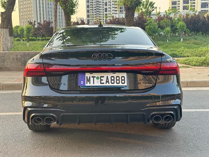 Audi A7L 2023 45 TFSI quattro S-line — фото 8