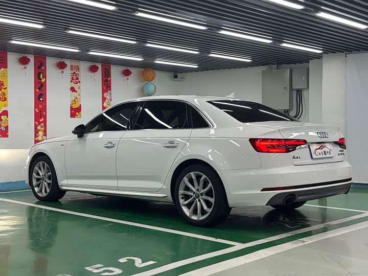Audi A4L 2018 30 40 TFSI — фото 7