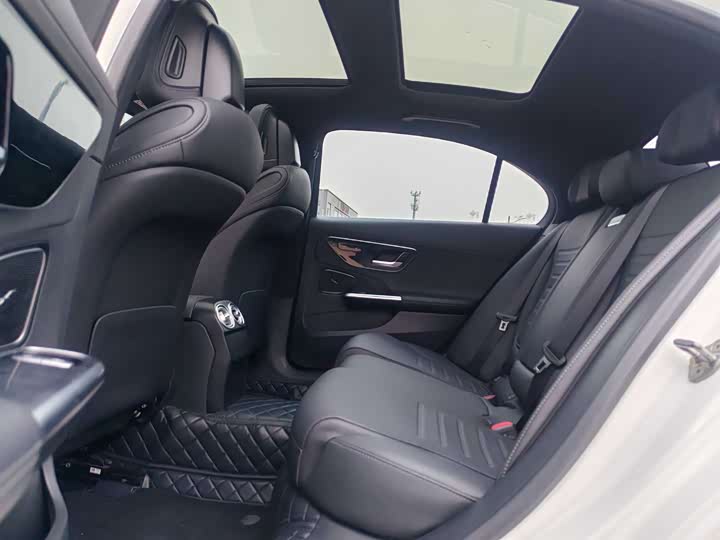 Mercedes-Benz C-Class 2024 C 260 L — фото 20