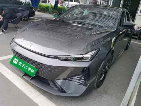 Changan UNI-V 2024 1.5 T Premium — фото 26