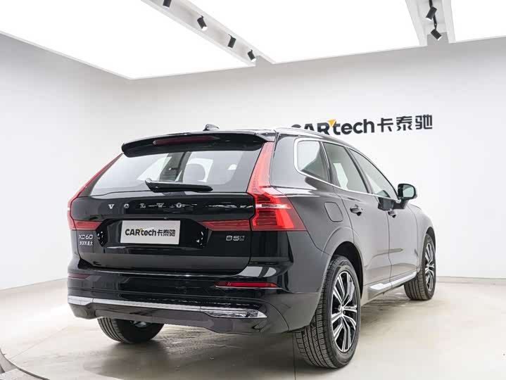 Volvo XC60 2022 B 5 4 WD — фото 21