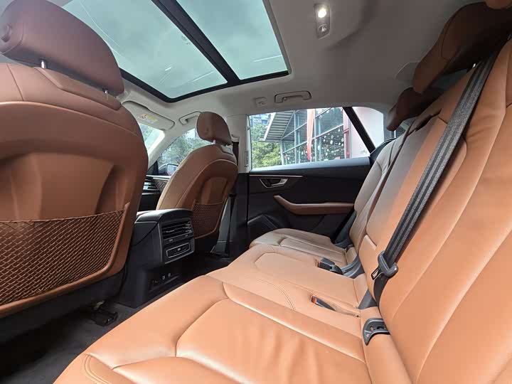 Audi Q8 2019 55 TFSI — фото 20