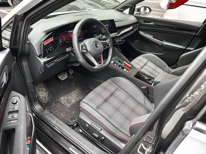 Volkswagen GTI — фото 11