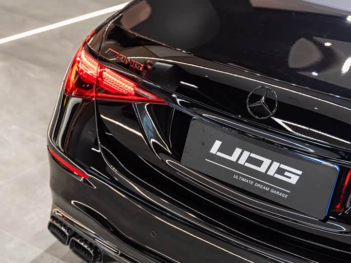 Mercedes-Benz S-Class 2024 AMG S 63 L E Performance — фото 13