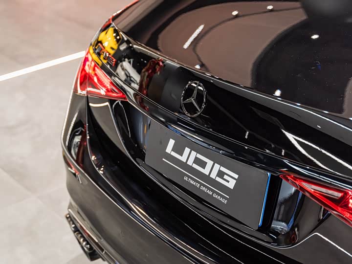 Mercedes-Benz S-Class 2024 AMG S 63 L E Performance — фото 17