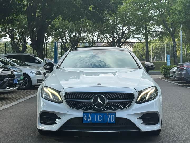 Mercedes-Benz E-Class 2017 E 200 4 MATIC — фото 2