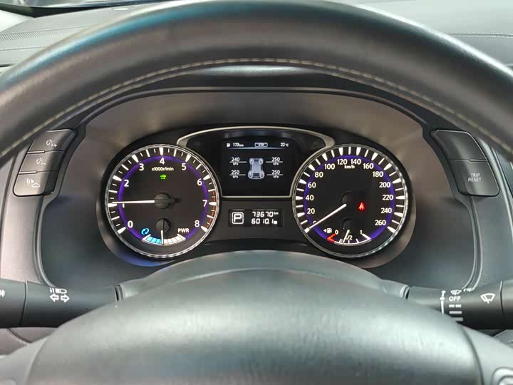 Infiniti QX60 2018 2.5 S/C Hybrid 2 WD — фото 9