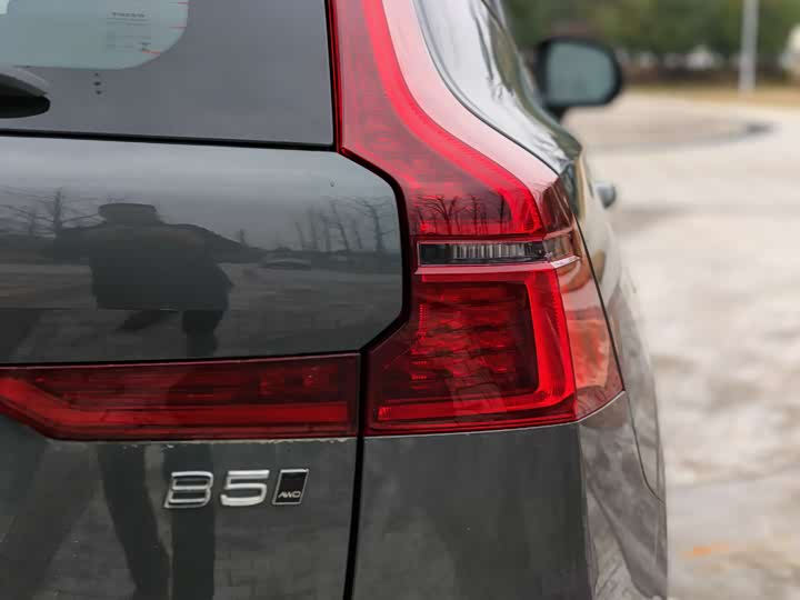 Volvo XC60 2026 B 5 4 WD — фото 10