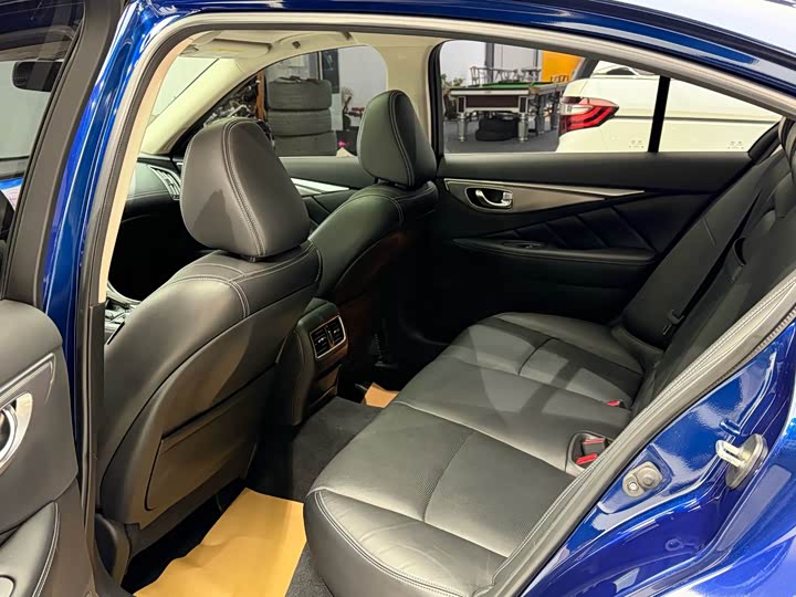 Infiniti Q50L 2019 2.0 T 30 — фото 14