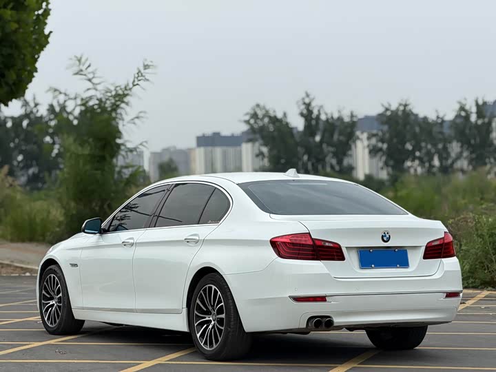 BMW 5 Series 525Li — фото 9