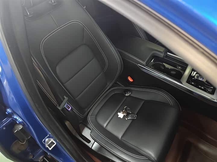 Jaguar XEL 2020 2.0 T 200 PS R-DYNAMIC — фото 25