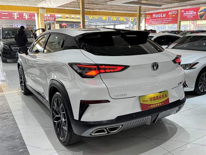 Changan UNI-T 2022 1.5 T Premium — фото 15