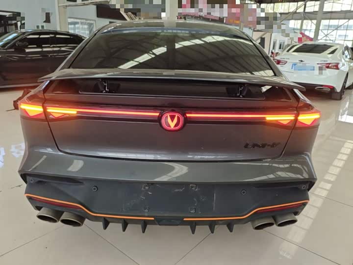Changan UNI-V 2025 2.0 T — фото 4