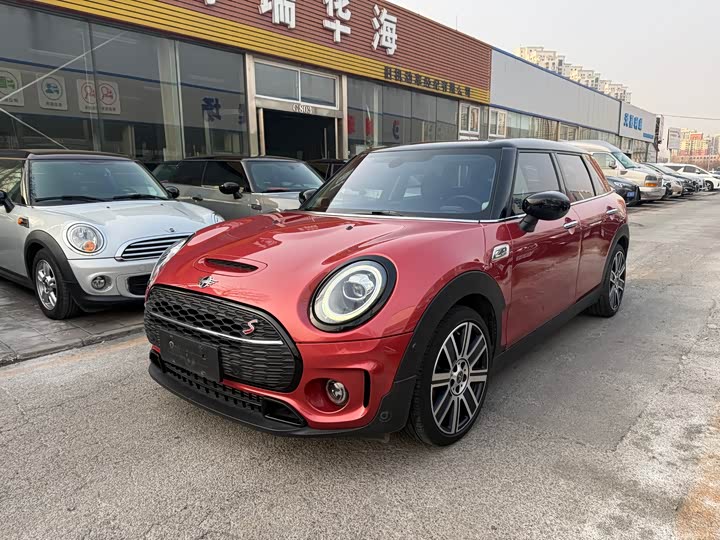 MINI Clubman — фото 1