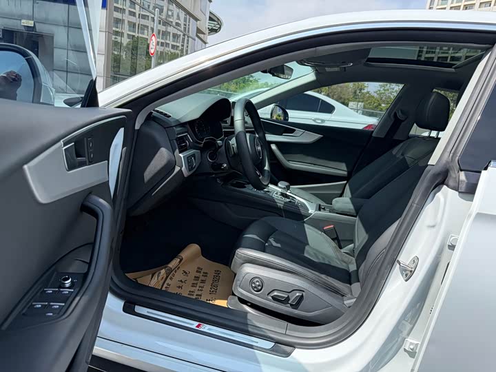 Audi A5 2017 Sportback 40 TFSI — фото 4