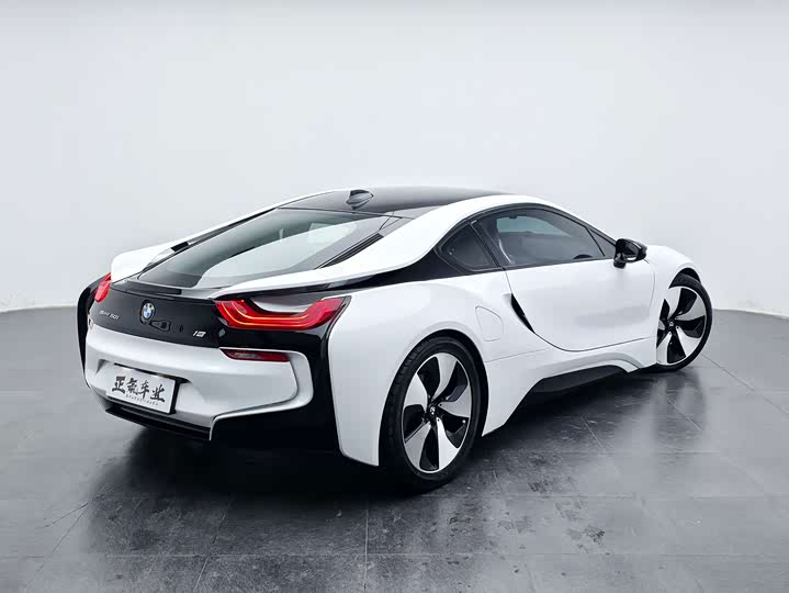 BMW i8 2014 Standard — фото 22