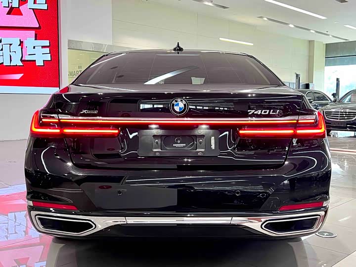 BMW 7-Series 2019 740 Li Leading — фото 10