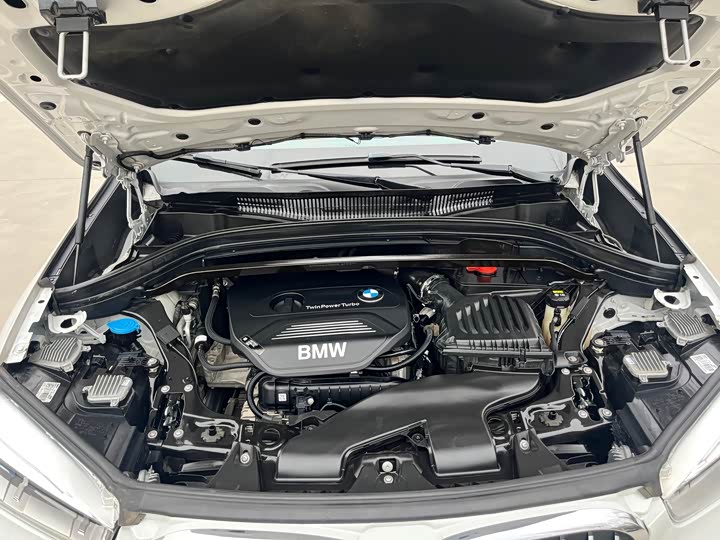 BMW X1 2019 s Drive 18 Li — фото 10
