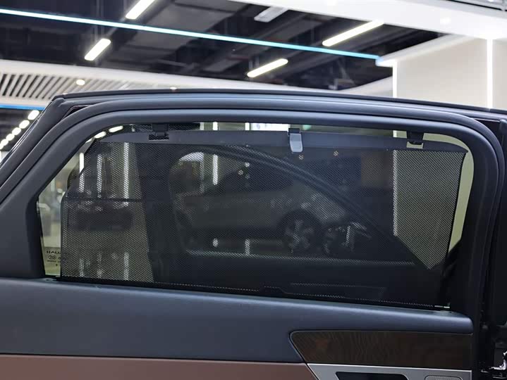 Jaguar XFL 2018 XFL 2.0 T 250 PS — фото 33