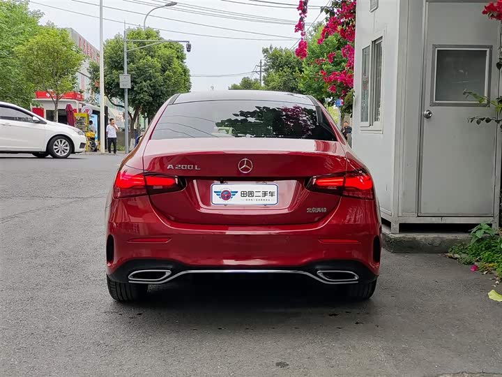 Mercedes-Benz A-Class 2023 A 200 L — фото 5
