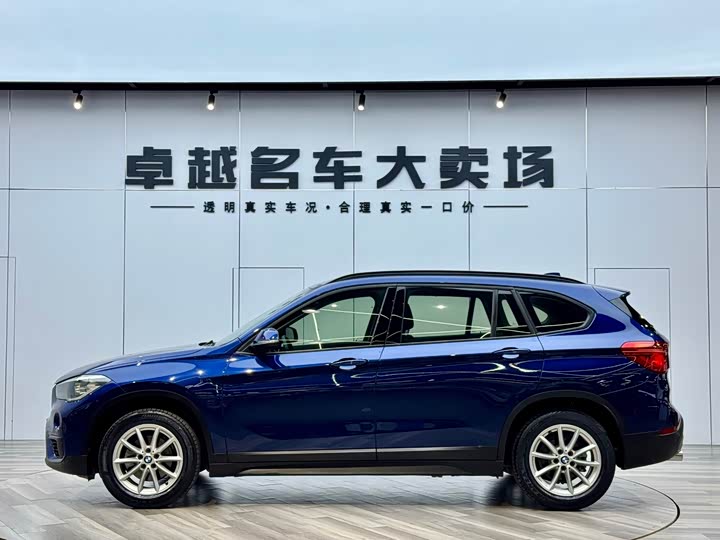 BMW X1 2019 s Drive 18 Li — фото 4
