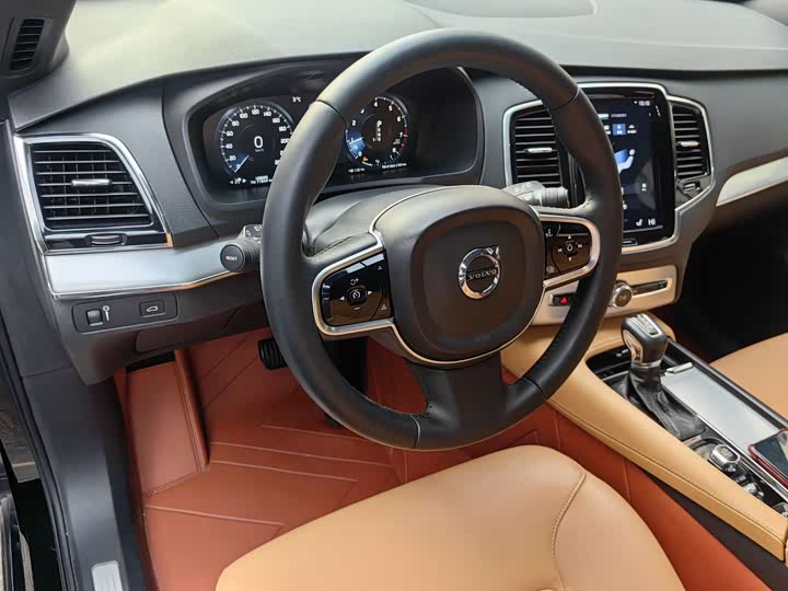 Volvo XC90 2018 T 6 7 — фото 25