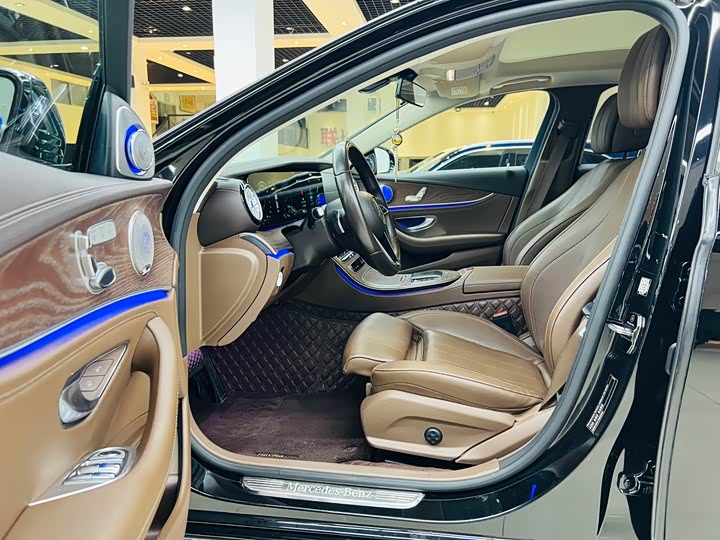 Mercedes-Benz E-Class 2022 E 260 L — фото 6