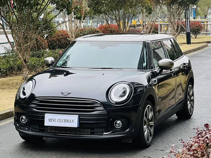 MINI Clubman — фото 1