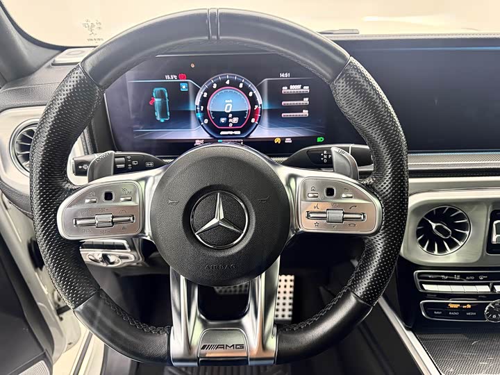 Mercedes-Benz G-Class 2019 AMG G 63 — фото 17