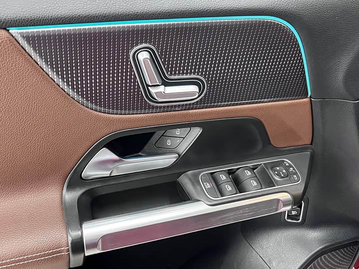 Mercedes-Benz GLB 2020 GLB 200 — фото 20
