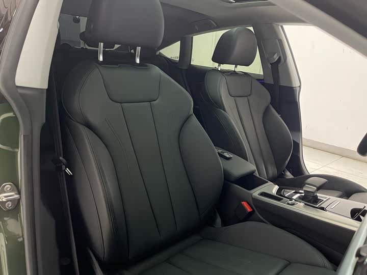 Audi A5 2024 Sportback 40 TFSI — фото 29