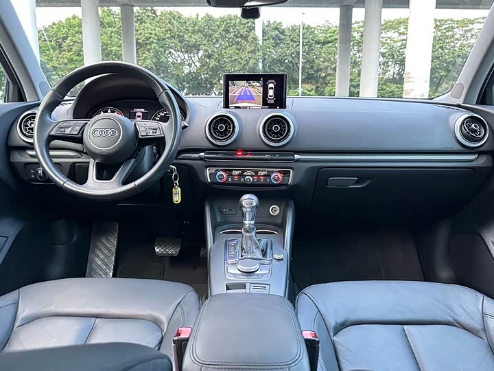Audi A3 2018 30 Limousine 40 TFSI — фото 15