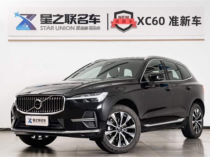 Volvo XC60 2025 B 5 4 WD — фото 1