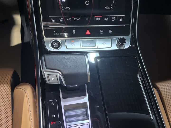 Audi A8 2023 A 8 L 50 TFSI quattro — фото 14