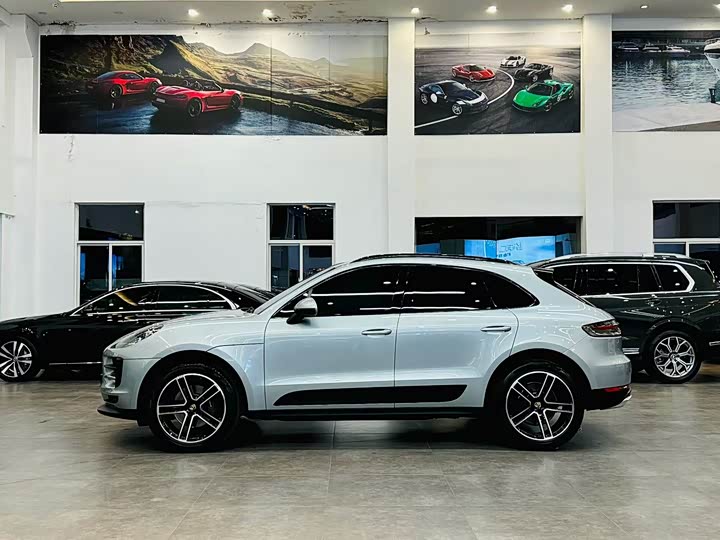 Porsche Macan 2020 Macan 2.0 T — фото 3